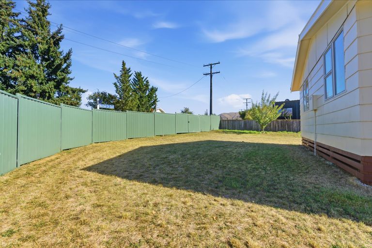 Photo of property in 11 Waitaki Drive East, Otematata, 9412