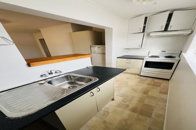 Photo of property in 19 Hania Street, Mount Victoria, Wellington, 6011