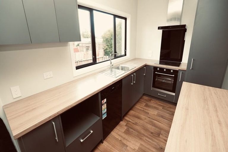 Photo of property in 37 Grey Street, Woodville, 4920
