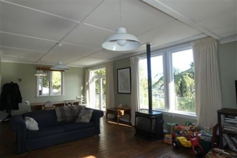 Photo of property in 70 Pembroke Road, Northland, Wellington, 6012