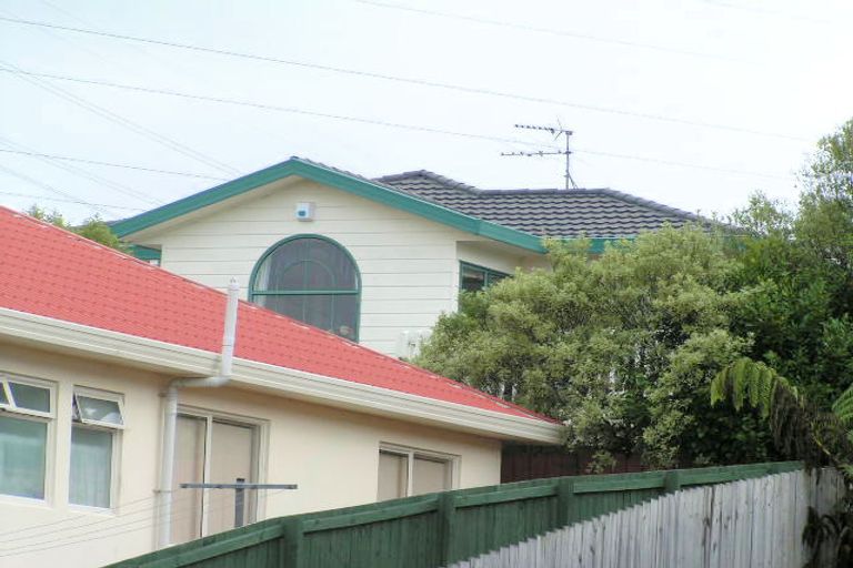 Photo of property in 10 Lanham Lane, Massey, Auckland, 0614