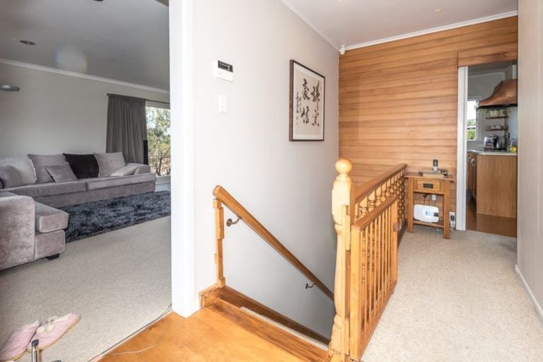 Photo of property in 16 Glamorgan Drive, Torbay, Auckland, 0630
