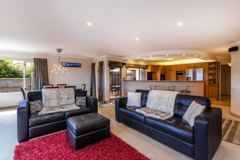 Photo of property in 36 Shepherd Road, Waipahihi, Taupo, 3330