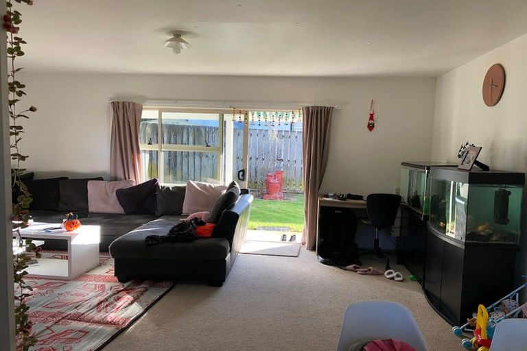 Photo of property in 2/12 Glenlea Place, Flat Bush, Auckland, 2019