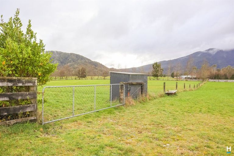 Photo of property in 156 Arnold Valley Road, Stillwater, Dobson, 7872