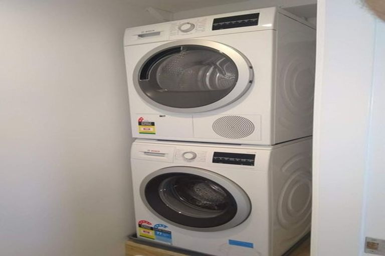 Photo of property in 33c Bracken Road, Paparangi, Wellington, 6037