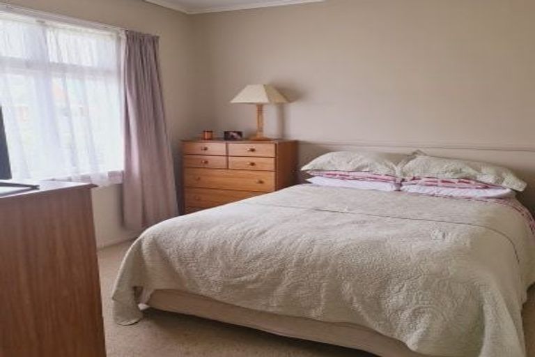 Photo of property in 136 Russell Street, Westport, 7825