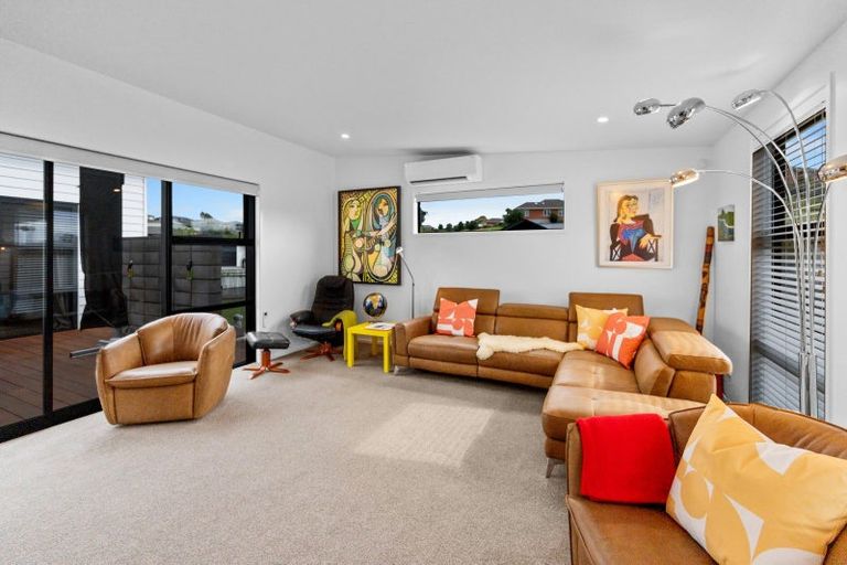 Photo of property in 41 Cyrus Street, Whalers Gate, New Plymouth, 4310