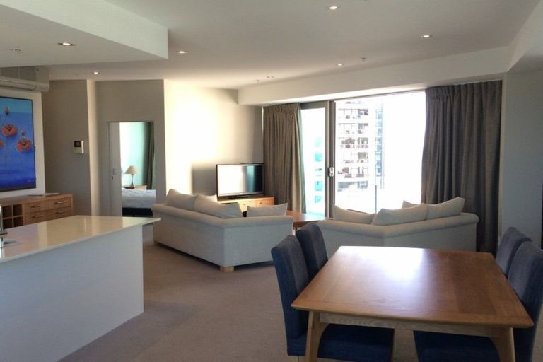 Photo of property in 33/8 Maunganui Road, Mount Maunganui, 3116