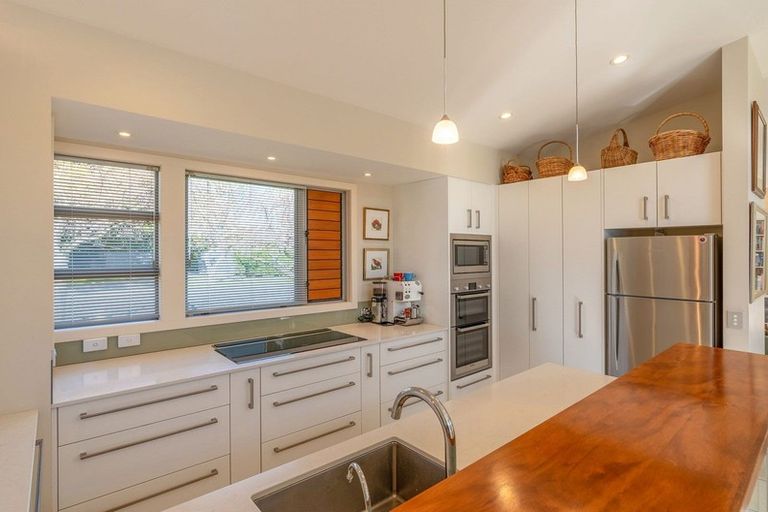 Photo of property in 35 Kohekohe Road, Waikanae, 5036