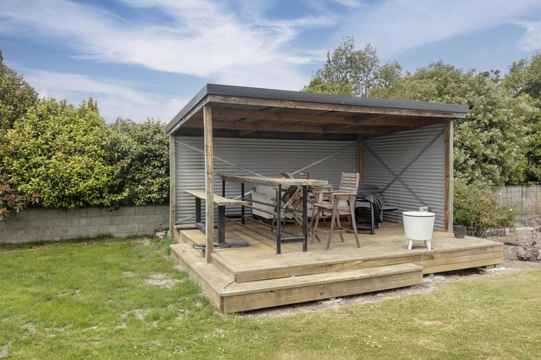 Photo of property in 124 Perth Street, Holmes Hill, Oamaru, 9401