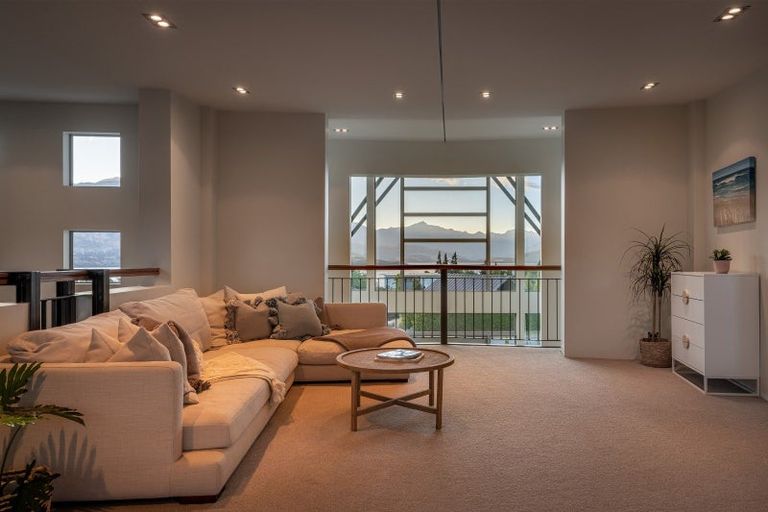 Photo of property in 35 Ridgecrest, Wanaka, 9305