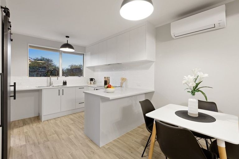 Photo of property in 7/1 Pine Street, New Lynn, Auckland, 0600