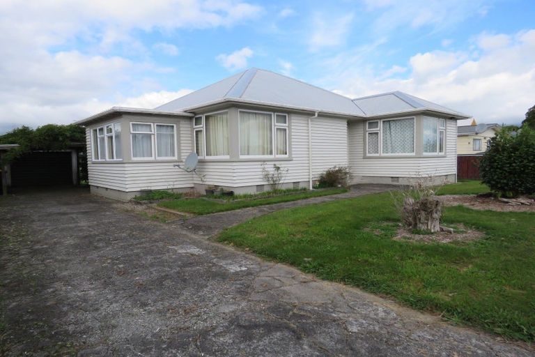 Photo of property in 157 Queen Street, Westport, 7825