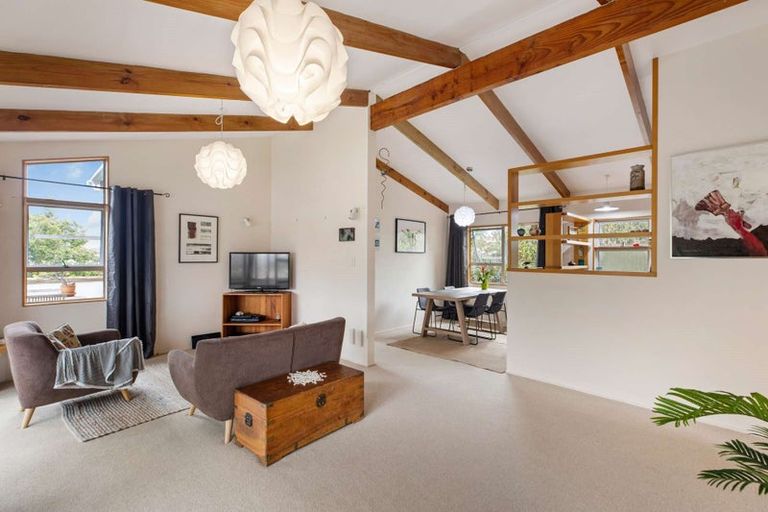 Photo of property in 1/31 Savoy Road, Glen Eden, Auckland, 0602