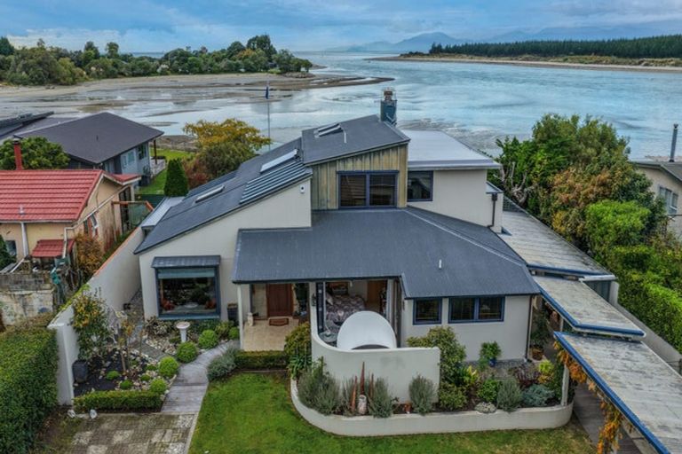 Photo of property in 18 Iwa Street, Mapua, 7005