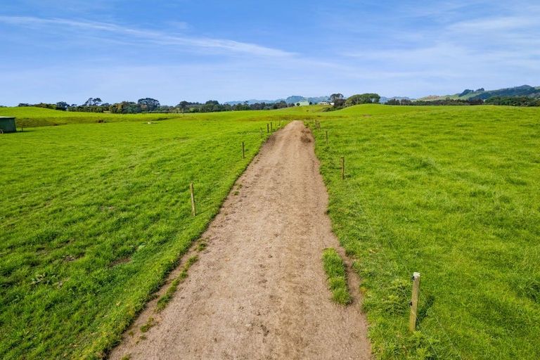 Photo of property in 78 Waitoetoe Road, Mimi, Urenui, 4377