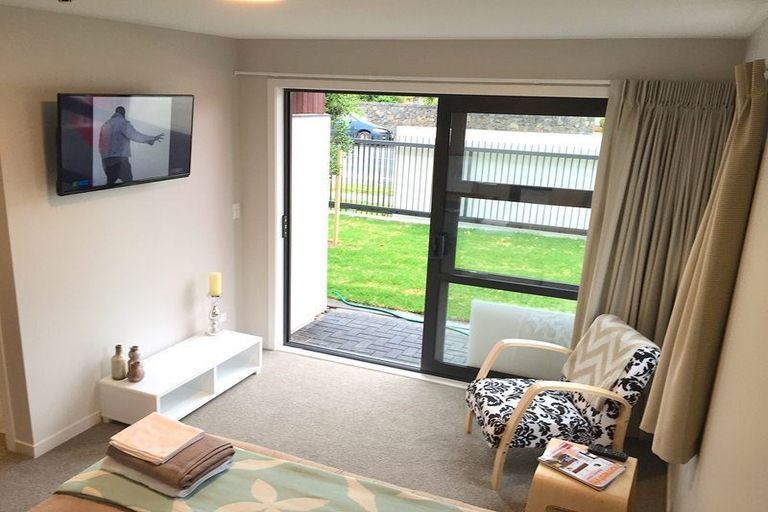 Photo of property in 1/69 Mckenzie Road, Mangere Bridge, Auckland, 2022