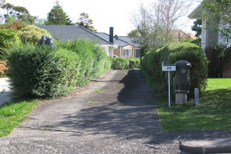 Photo of property in 25 Essex Street, Te Atatu South, Auckland, 0610