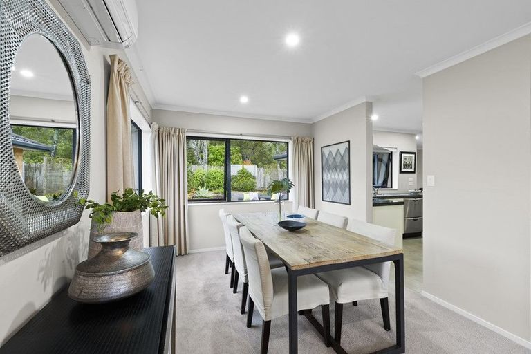 Photo of property in 60 Seamount Drive, Red Beach, 0932