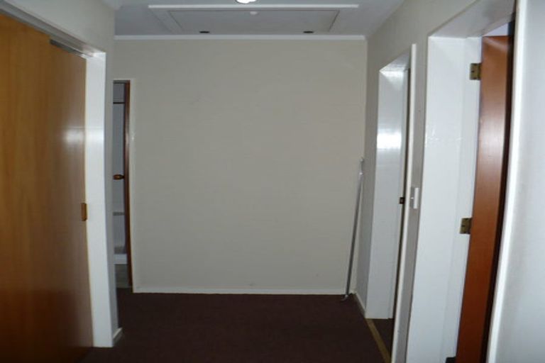 Photo of property in 152 Queens Drive, Lyall Bay, Wellington, 6022