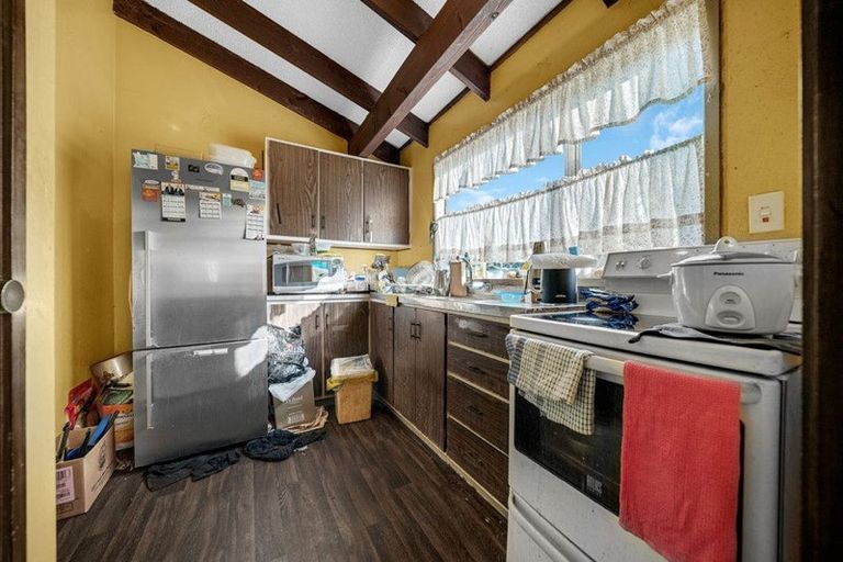 Photo of property in 14 Elsted Place, Goodwood Heights, Auckland, 2105