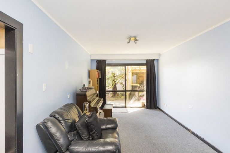 Photo of property in 23 Heatherlea Heights, Feilding, 4702