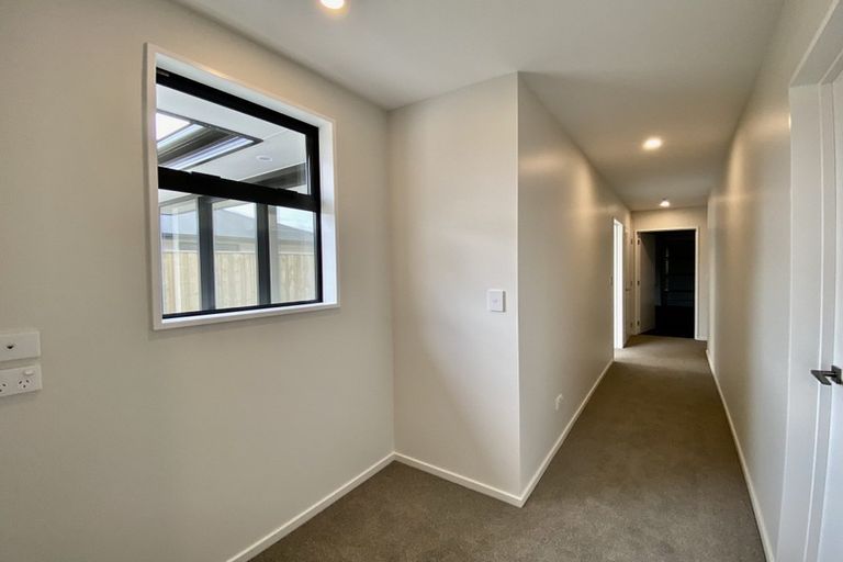 Photo of property in 14 Palmer Avenue, Glen Eden, Auckland, 0602