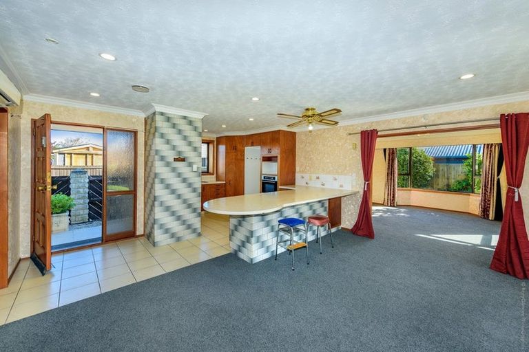 Photo of property in 32 Ben Nevis Drive, Broomfield, Christchurch, 8042
