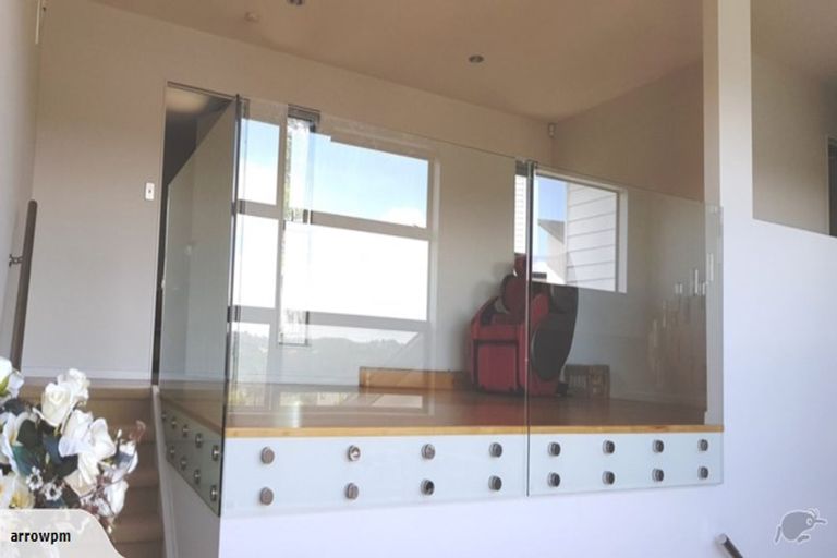 Photo of property in 34 Bur Oak Terrace, Schnapper Rock, Auckland, 0632