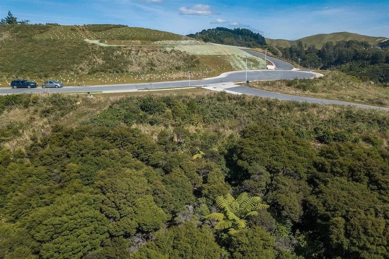 Photo of property in 2 Trysail Place, Whitby, Porirua, 5024