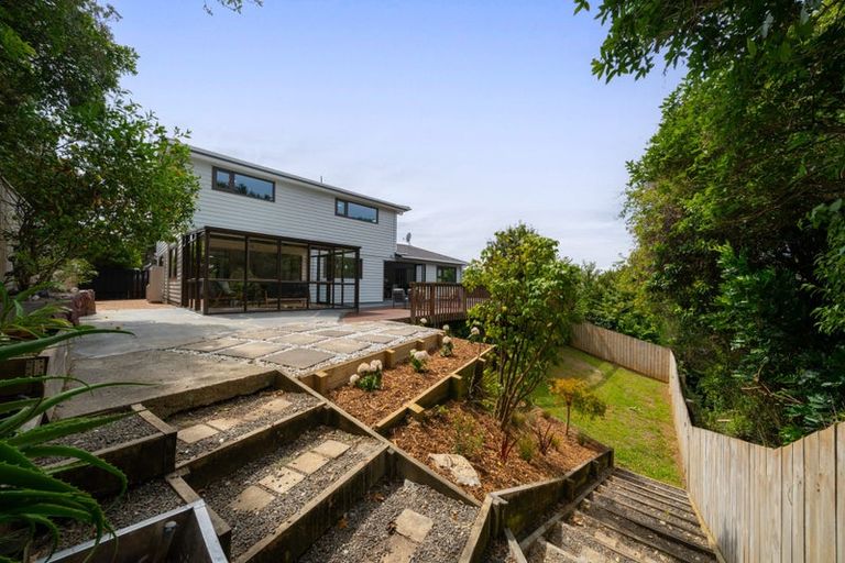 Photo of property in 28 Greyfriars Crescent, Tawa, Wellington, 5028