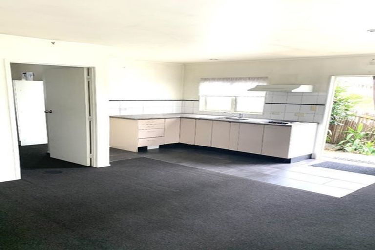 Photo of property in 27 Stephanie Close, Glenfield, Auckland, 0629