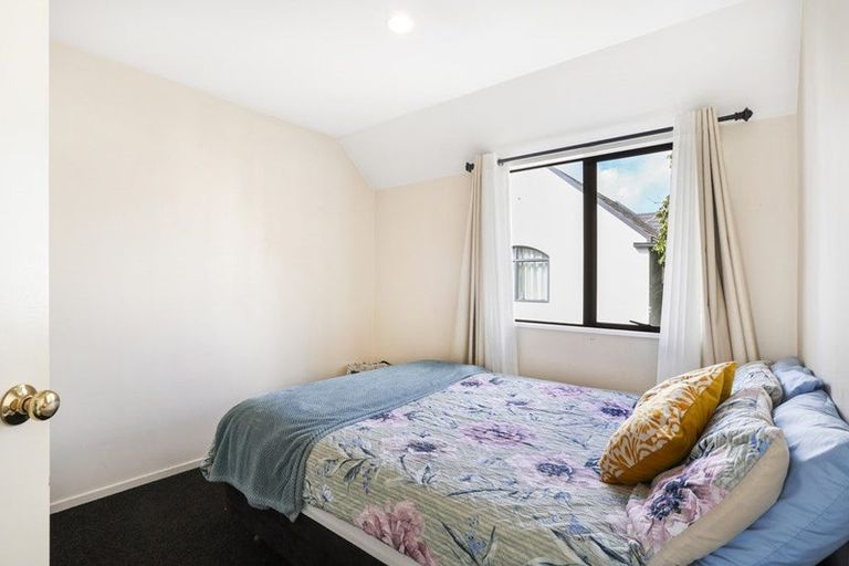 Photo of property in 2/44 London Street, Richmond, Christchurch, 8013