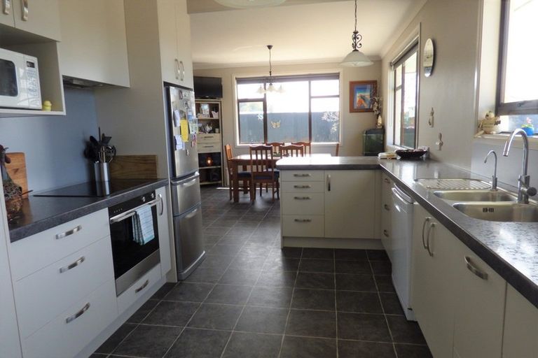 Photo of property in 15 Russell Road, Oamaru North, Oamaru, 9494