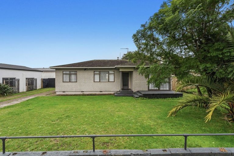 Photo of property in 1 Mckenzie Street, Taneatua, 3123
