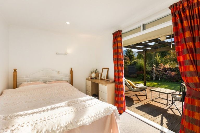 Photo of property in 202 Stone Street, Wanaka, 9305