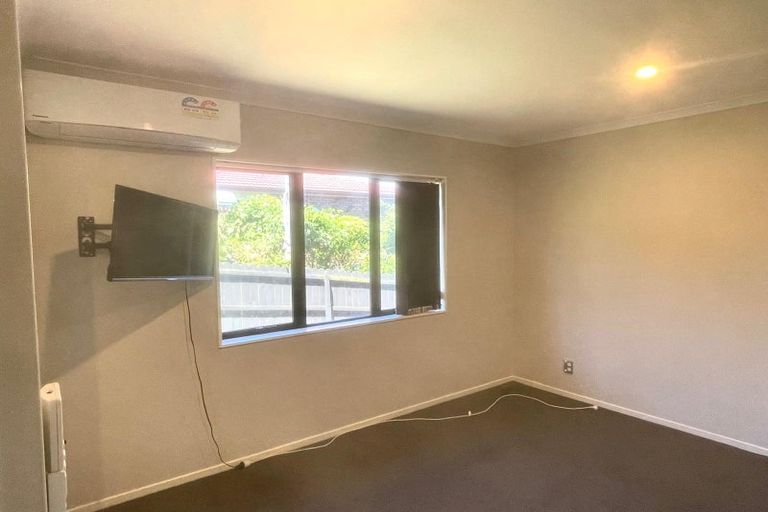 Photo of property in 58 Cartmel Avenue, Massey, Auckland, 0614