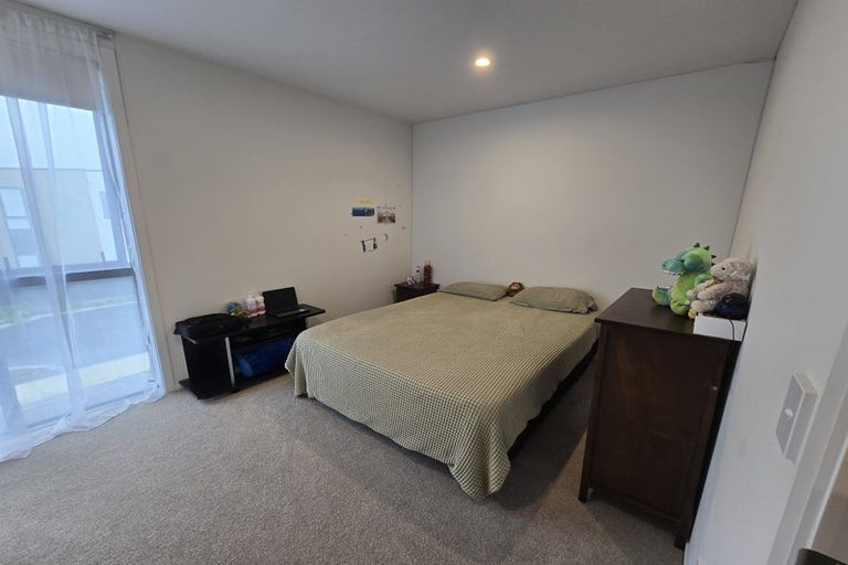 Photo of property in 21 Pipi Place, Levin, 5510