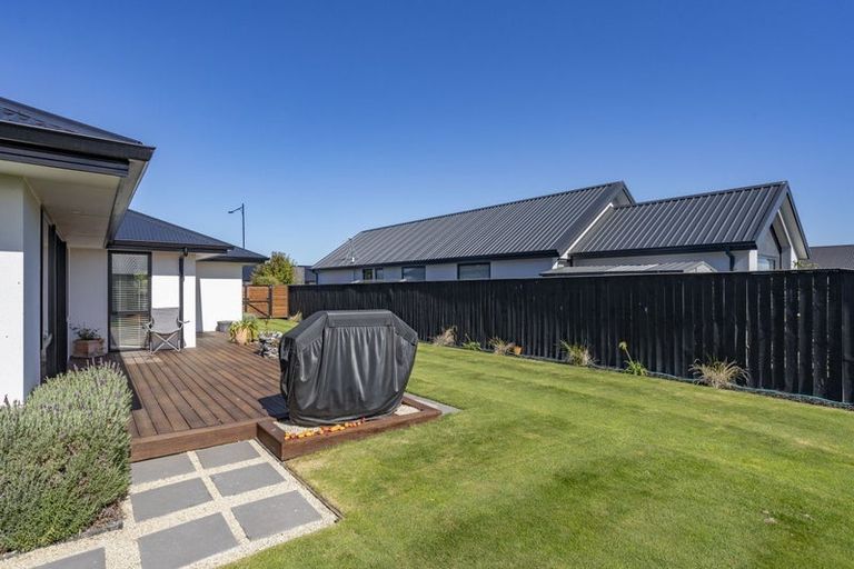 Photo of property in 7 Valour Drive, Rangiora, 7400