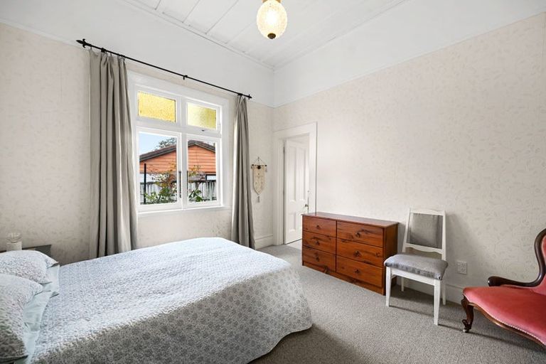 Photo of property in 16 Flynn Road, Hillcrest, Hamilton, 3216