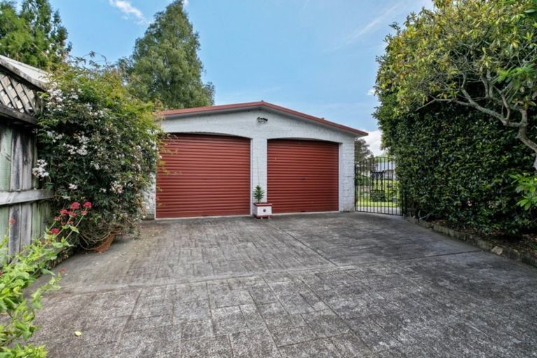 Photo of property in 14 Sunnyhills Avenue, Glenview, Hamilton, 3206