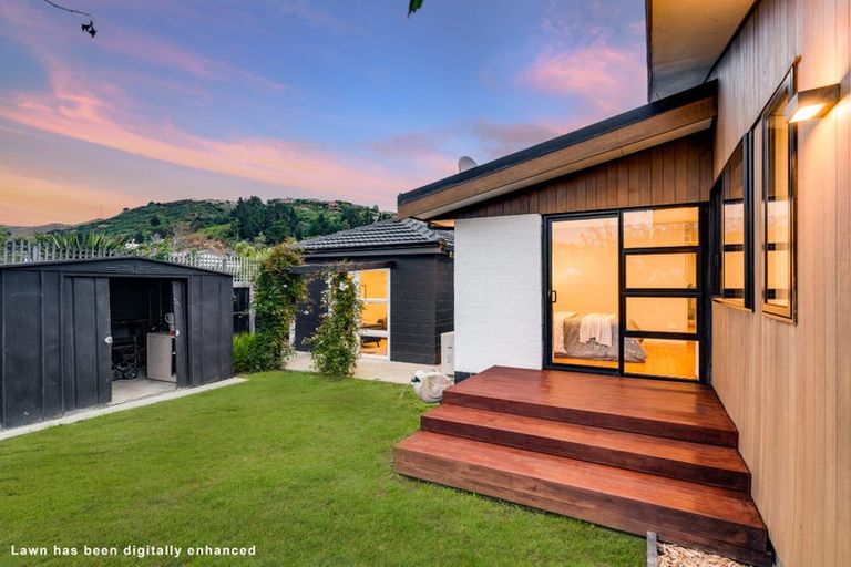Photo of property in 25 Landsdowne Terrace, Cashmere, Christchurch, 8022