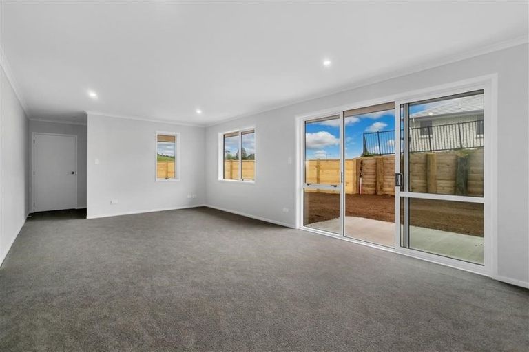 Photo of property in 1 Harry Close, Warkworth, 0910