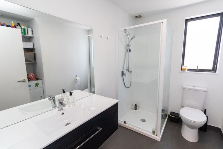 Photo of property in 15/20 Trent Street, Island Bay, Wellington, 6023