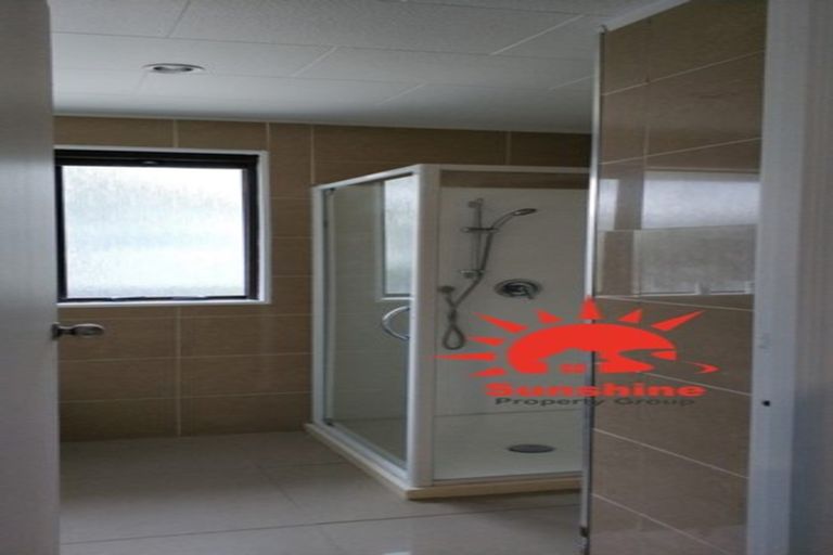 Photo of property in 148 Don Buck Road, Massey, Auckland, 0614