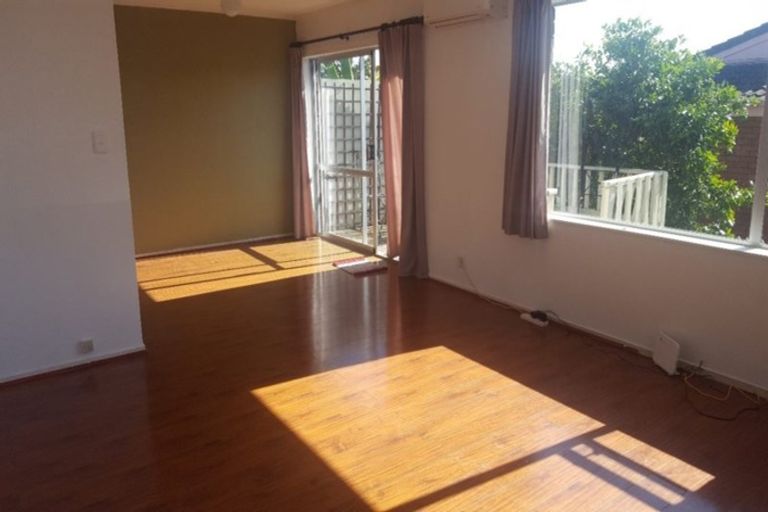 Photo of property in 1/11 Ciprian Place, Henderson, Auckland, 0612