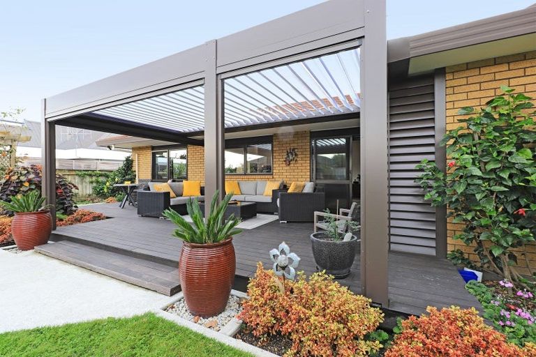 Photo of property in 3 Kensington Drive, Taradale, Napier, 4112