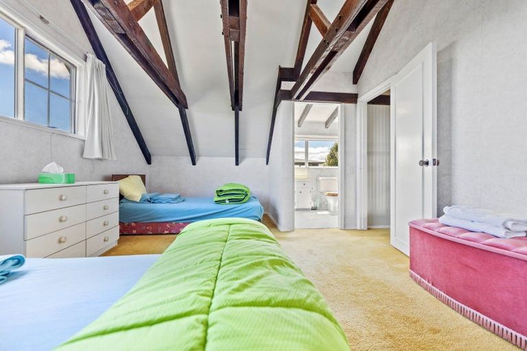 Photo of property in 10 Te Hepera Street, Waipahihi, Taupo, 3330