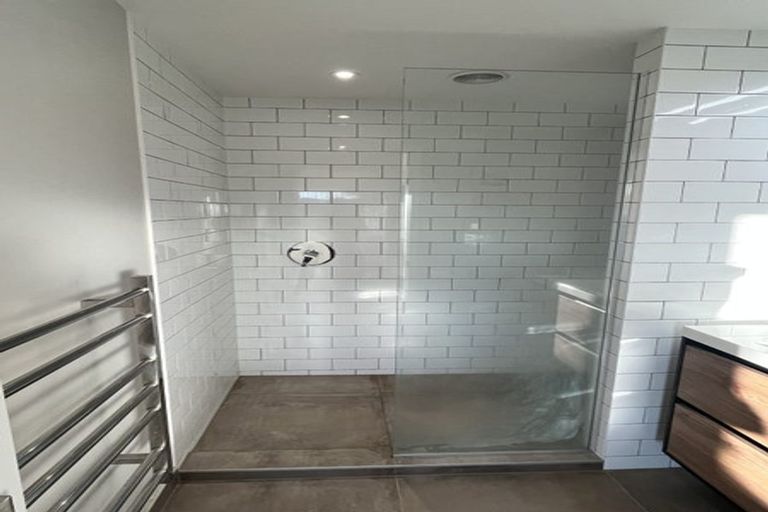 Photo of property in 77 Orangi Kaupapa Road, Northland, Wellington, 6012